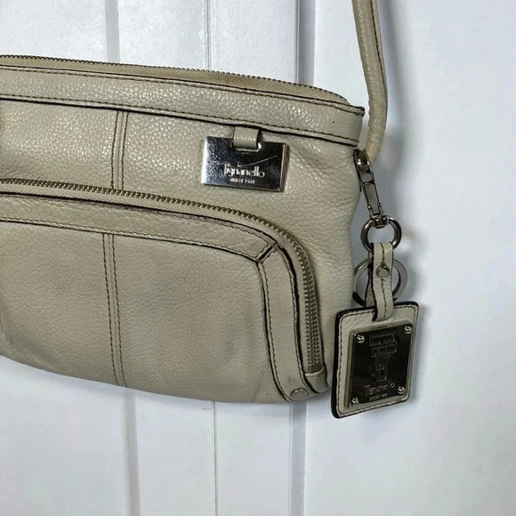 Tignanello | Cream Beige Leather Crossbody Bag - leather is in excellent conditi - Picture 2 of 7